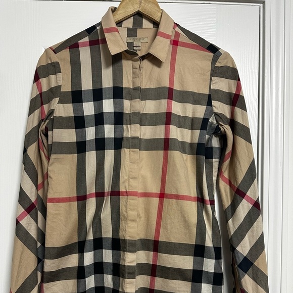 Burberry Britt Button Down Three Quarter Sleeve | Color Tan | Size: Small - Picture 7 of 12